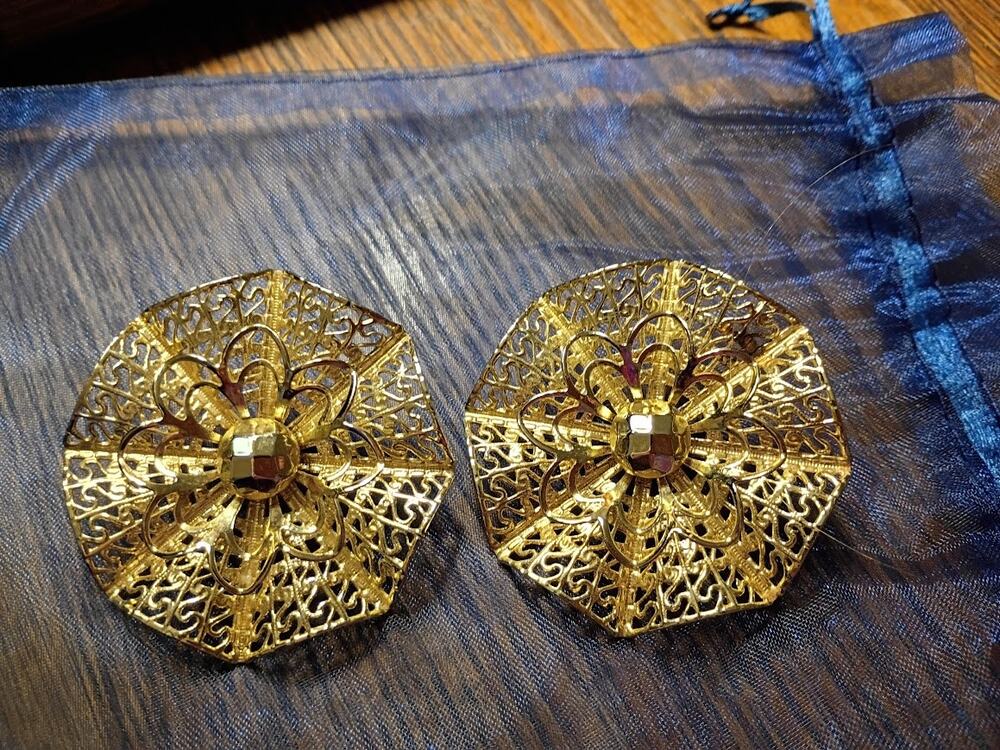 Vintage Emmons Earrings Gold-Tone Hexagonal Filigree Flower